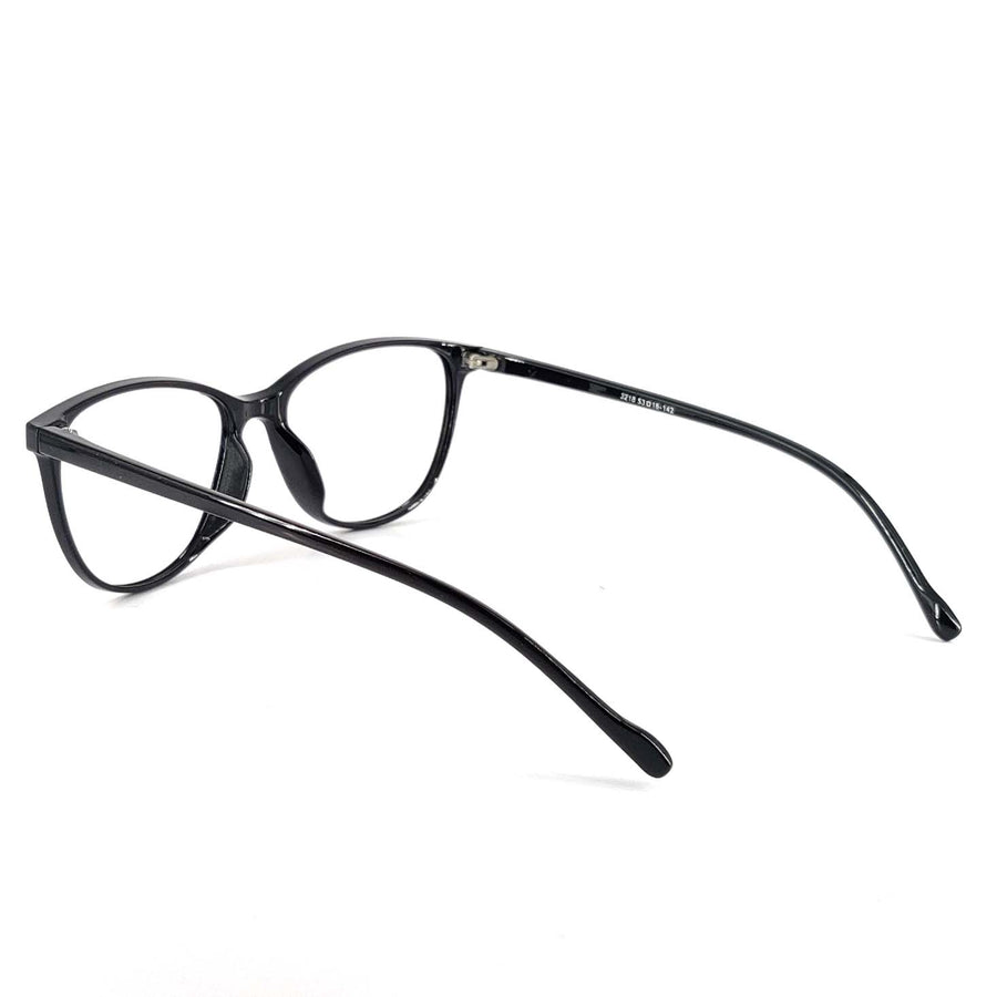 Verlin 3218 Cat-Eye Optical Frame in Black — wide three-quarter view
