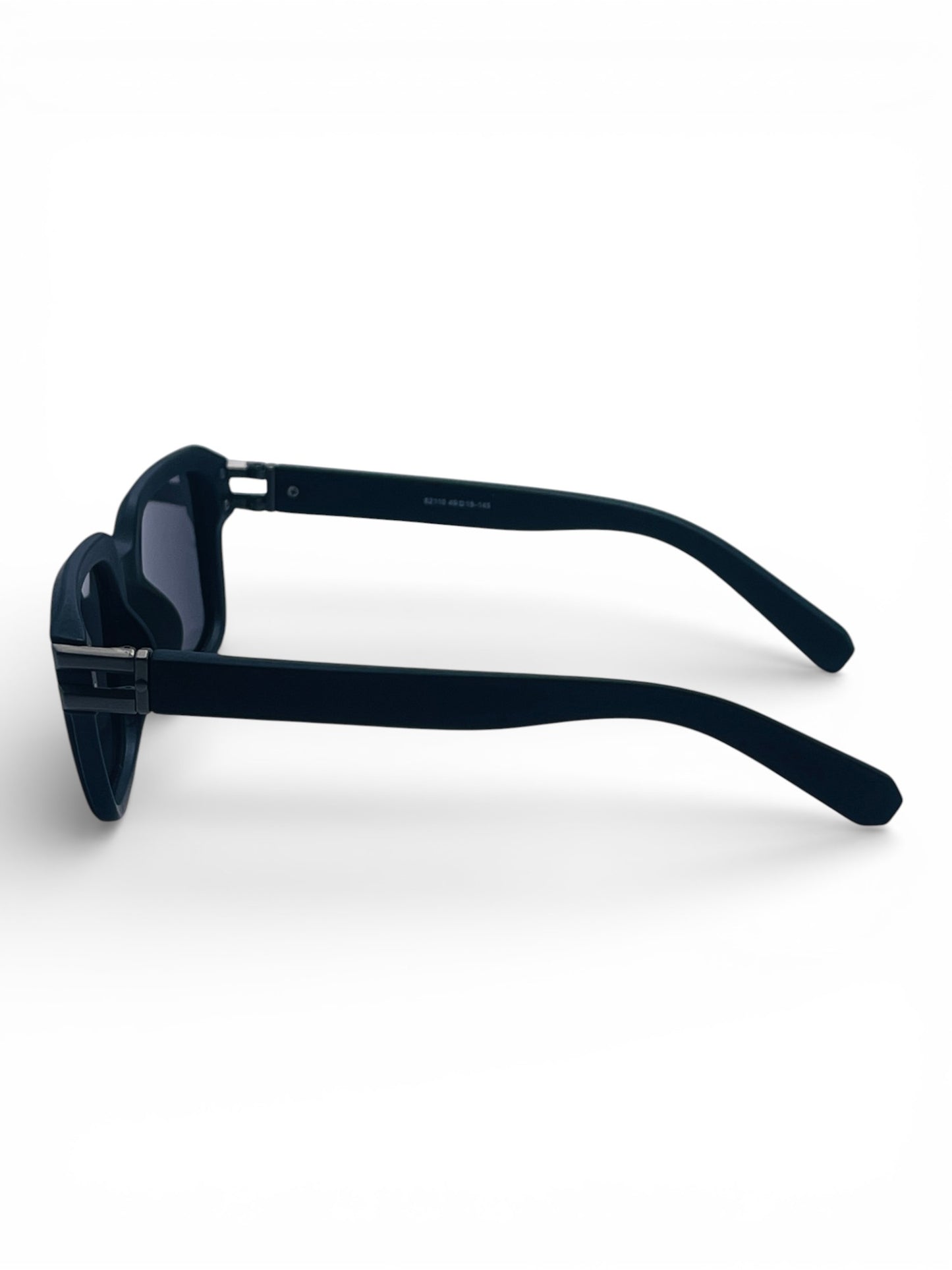 Verlin Wayfarer Sunglasses 82110 Matte Black - Angled View