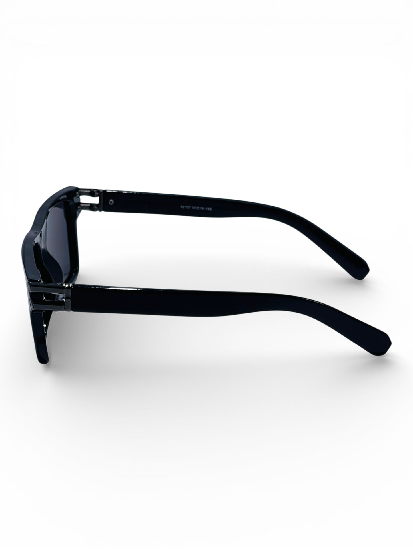 Verlin Rectangle Sunglasses 82107 Black - Angled View