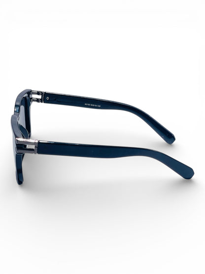 Verlin Wayfarer Sunglasses 82102 Black - Angled View
