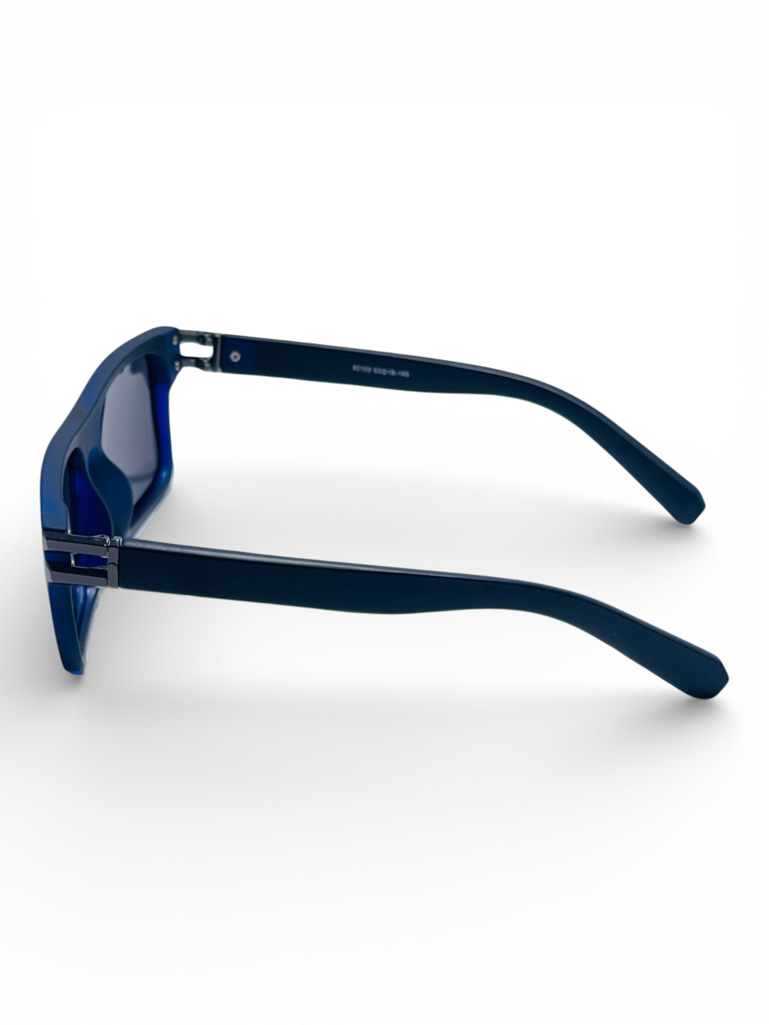 Verlin Wayfarer Sunglasses 82103 Blue - Angled View
