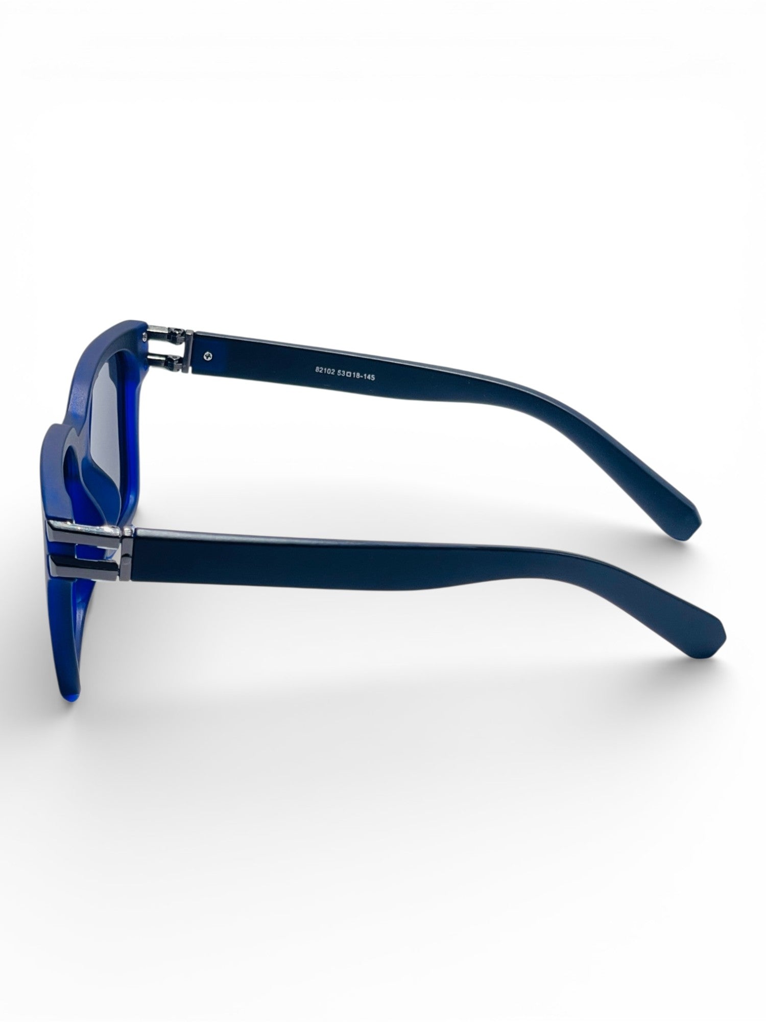 Verlin Wayfarer Sunglasses 82102 Blue - Angled View