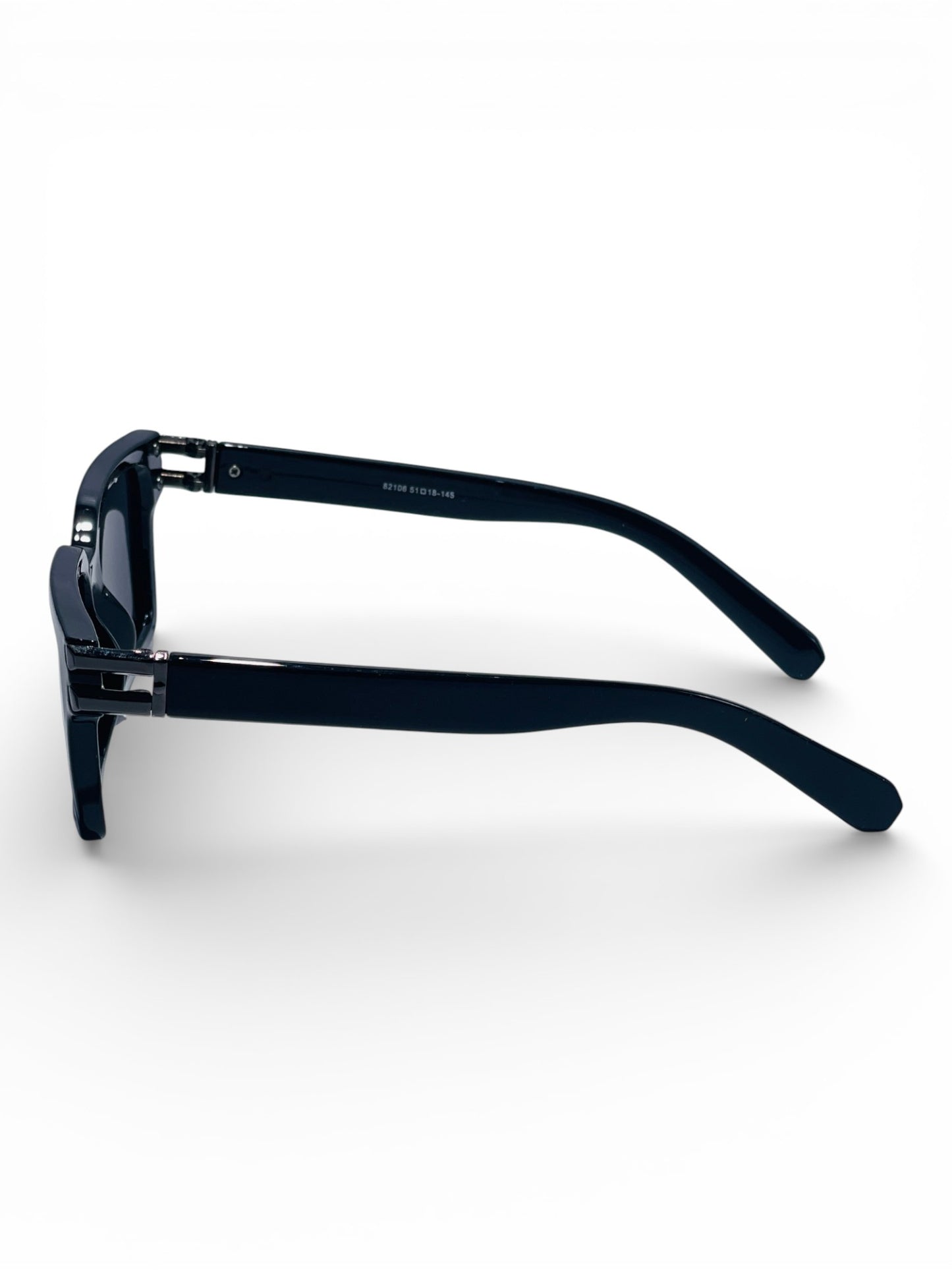 Verlin Rectangle Sunglasses 82106 Matte Black - Angled View