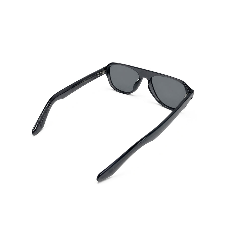 8801 Polarized Sunglasses in Smoke / grey — side view